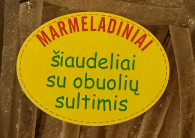Marmeladiniai šiaudeliai su obuolių sultimis 6 Marmeladiniai siaudeliai su obuoliu sultymis dezute