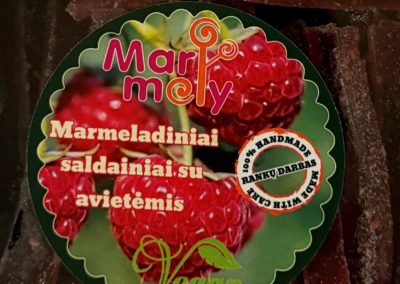 Marmeladiniai šiaudeliai su avietėmis 6 Siaudeliai su avietemis dezute